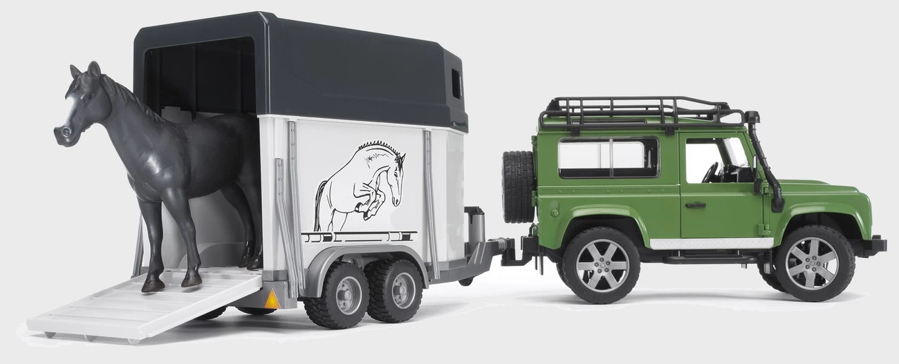 BRUDER 02592 - Land Rover Defender Pferdeanhänger 1 BRUDER 02592 - Land Rover Defender Pferdeanhänger