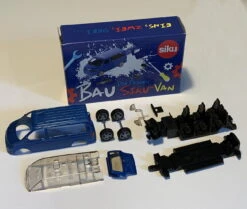 SIKU 1058 - Siku-Bastelbus VW 1:55 - Farbe Wählen