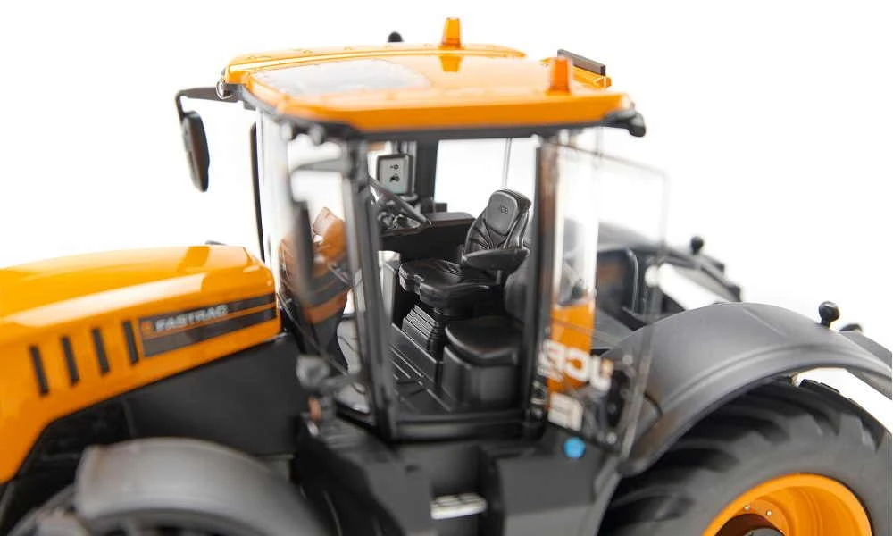 WIKING 077848 - JCB Fastrac 8330 - Modell 1:32 1 WIKING 077848 - JCB Fastrac 8330 - Modell 1:32